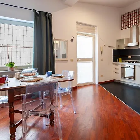 Tatil Evi Ponte Milvio, Loft With Patio Roma